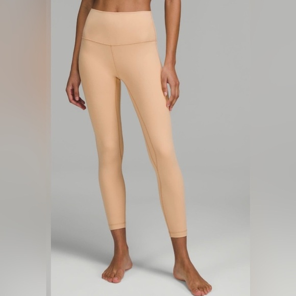 lululemon athletica Pants - LULULEMON Women’s Align 25” High Waisted Cropped Leggings Size 4